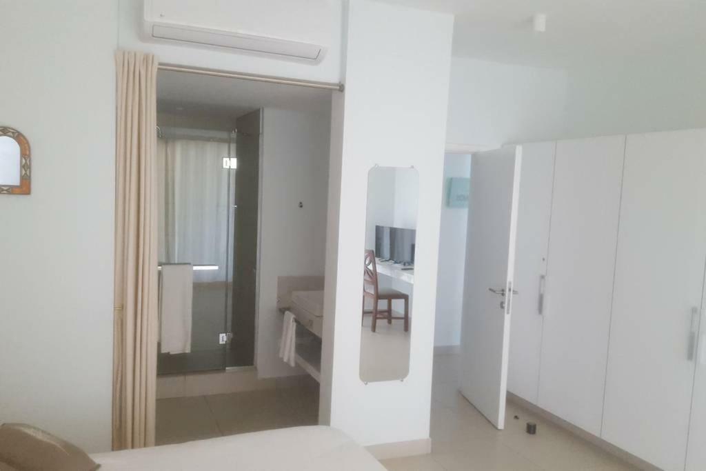Element Bay Lux Beach Apartment Кап Малюро Екстериор снимка